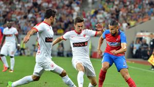Dorin Rotariu, luat de Gigi Becali la FCSB! Patronul roș-albaștrilor a anunțat salariul jucătorului și durata contractului: „A semnat!” Cum au decurs ultimele negocieri | EXCLUSIV