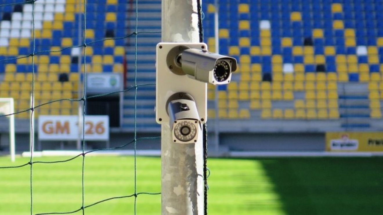 Arena "Ilie Oană" a fost dotată cu un sistem de monitorizare video a peluzelor. Apelul Petrolului către suporteri