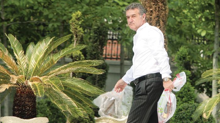 Sărăcie lucie! Steaua ia medicamente pe datorie, Golanski și-a plătit singur RMN-ul!