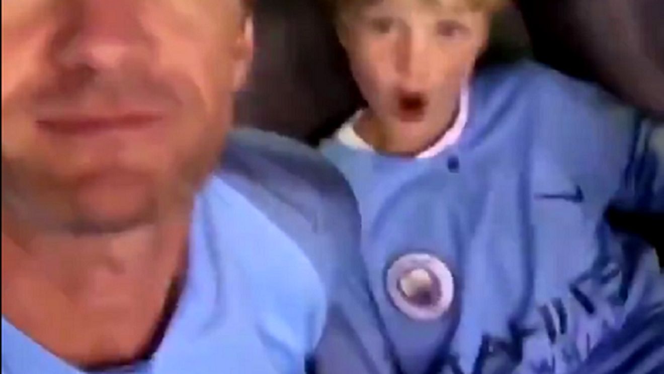 Acel moment când încurci echipele! VIDEO | E viral pe internet! Un cunoscut actor american s-a făcut de râs în fața a zeci de mii de oameni