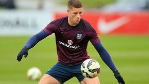 "Barkley va deveni cel mai bun jucător din istoria Angliei". City a pregătit deja o ofertă de 50 de milioane de lire sterline