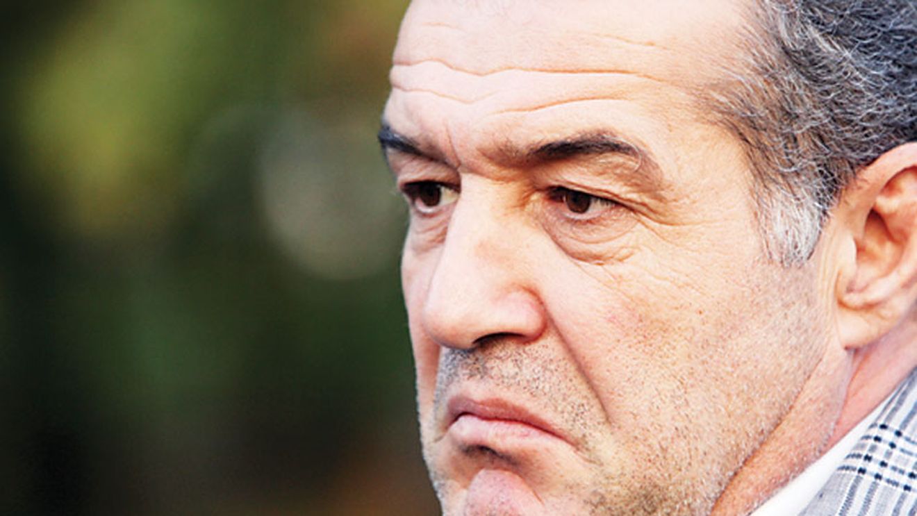Becali, linistit de apropiati: „O să scapi, șefu''!"