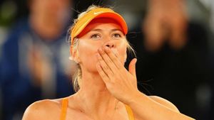Ana Ivanovic și Maria Șarapova s-au calificat în finala turneului de la Brisbane