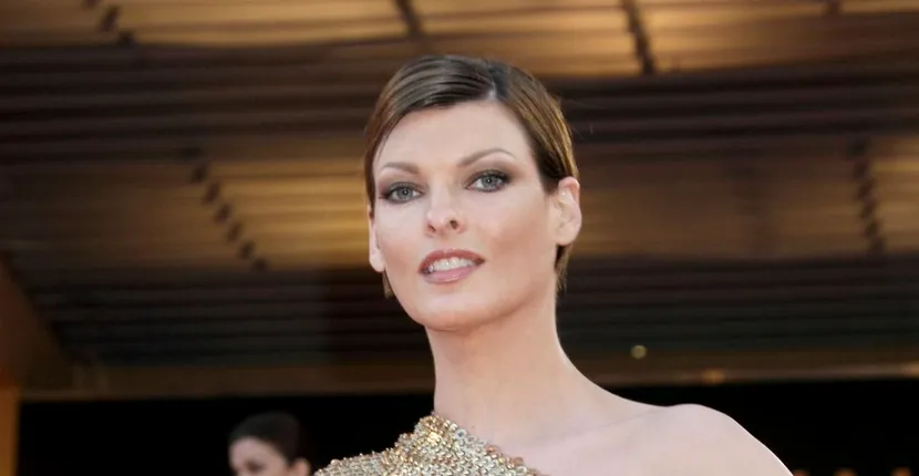 Prin ce trece fostul model Linda Evangelista. Susține că e desfigurată în urma unei proceduri cosmetice
