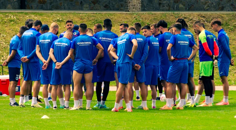 Corvinul, gata să scrie iar istorie și să câștige Supercupa! Florin Maxim e prudent înaintea meciului cu FCSB, dar Alexandru Neacșa a reacționat curajos: ”Dacă nu mă gândesc la victorie, mai bine stau acasă!”