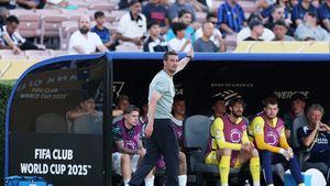 Fanii lui Inter și-au pierdut deja răbdarea cu Cristi Chivu! Mesaje dure după remiza cu Monterrey: „Pentru meciul ăsta m-am trezit cu noaptea în cap?!”