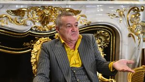 FCSB chiar e jucăria lui! Gigi Becali a dezvăluit cum a numit noul antrenor: „Cine răspunde primul, ăla e!”