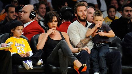 "Ți-ai lăsa fiica să se mărite cu un fotbalist?"** Citește răspunsurile englezilor la câteva dintre cele mai interesante sondaje!