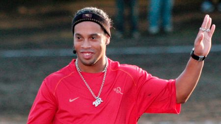 Ronaldinho, 90 la sută la AC Milan