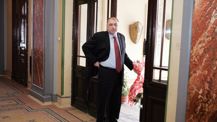 Știința,** obligată să rămână în Bănie?