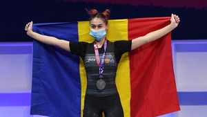 Adriana Cosmina Pană, medalie de argint la Campionatul European de haltere! Tânăra a avut o evoluție excelentă la proba de 45 de kilograme