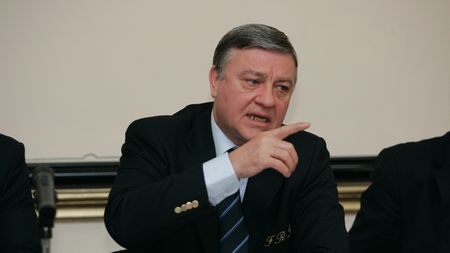 Sandu: „Eu te-am făcut antrenor!" / Pițurcă: „Nu! Tu m-ai dat afară!"
