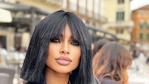 Moment amuzant în direct la TV: iubita lui Magaye Gueye, fotbalistul prins dopat cu cocaină la Dinamo, i-a făcut masaj la tălpi lui Rică Răducanu! VIDEO