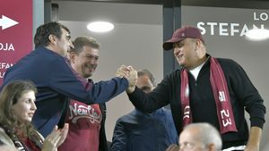 Dan Șucu, promisiune pentru suporterii echipei Rapid chiar în ziua centenarului: „Azi sărbătorim, de mâine ne ocupăm de prezent și de viitor”