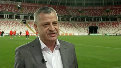 Pleacă Neluțu Varga de la CFR Cluj? Ilie Dumitrescu, anunț îngrijorător. „Sunt foarte multe informații că s-ar retrage!”