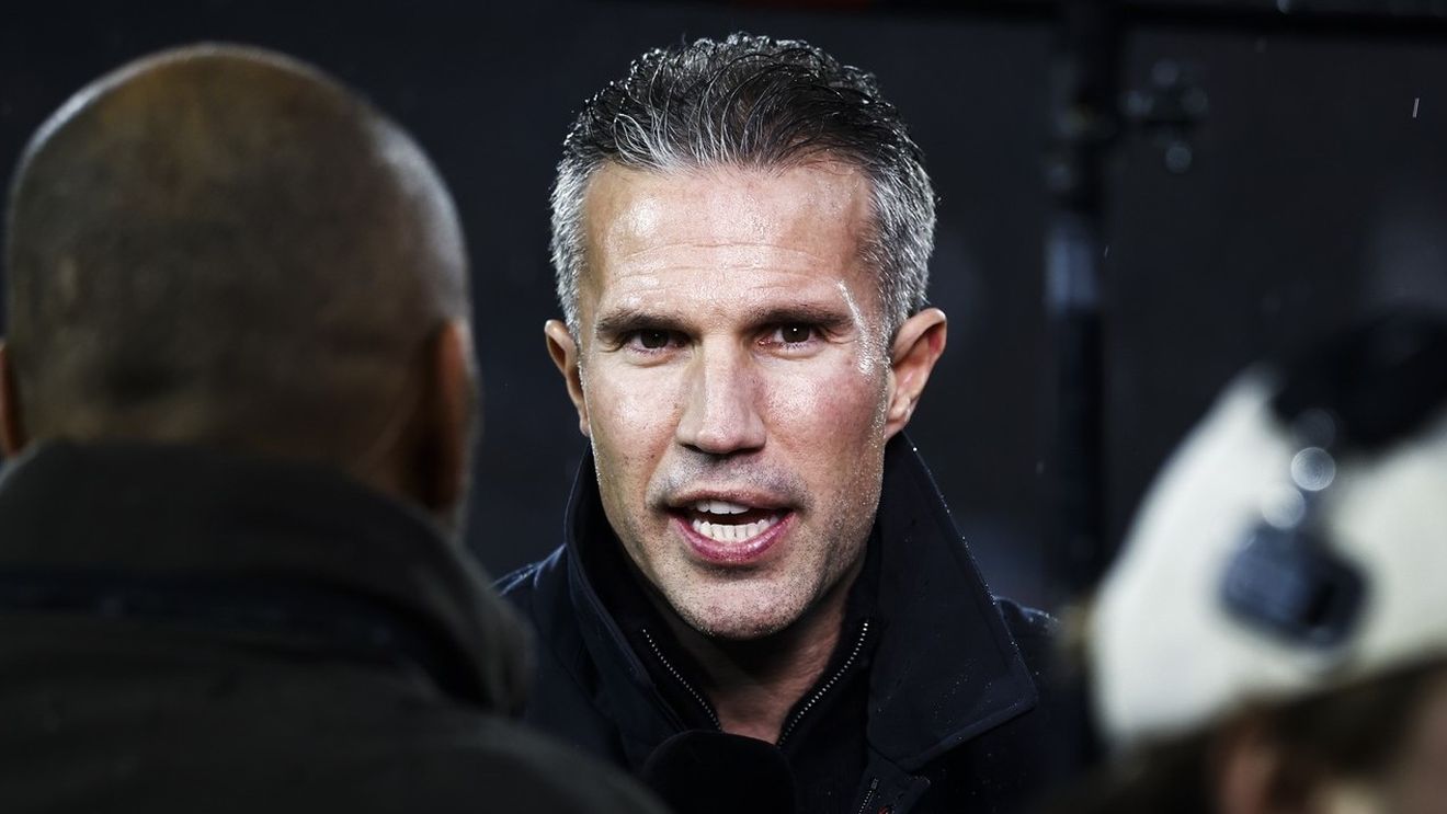 Reacția fabuloasă a lui Robin van Persie despre Gigi Becali înainte de FCSB - Feyenoord
