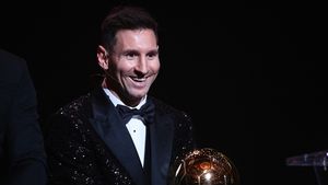 Prima reacție a lui Lionel Messi după ce a câștigat „Balonul de Aur” pentru a șaptea oară! De ce crede că a primit din nou marele trofeu