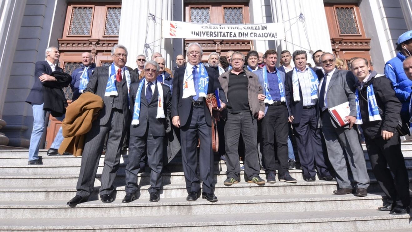 Parteneriatul Universităților Craiovei: echipa de fotbal din Liga I este unica "legitimată" să poarte numele instituției de învățământ