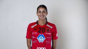 HCM Râmnicu Vâlcea a dat lovitura! "Poate evolua pe orice post la linia de nouă metri"