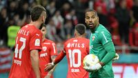A fost titular la Dinamo și trebuia să se transfere, dar acum s-a operat și mutarea a picat