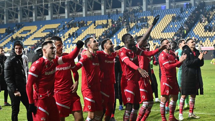 Dinamo rupe norma: doi fotbaliști în Echipa Etapei plus antrenorul rundei pentru „câini”, doar Universitatea Craiova și FCSB se apropie de nivelul băieților lui Kopic! SPECIAL