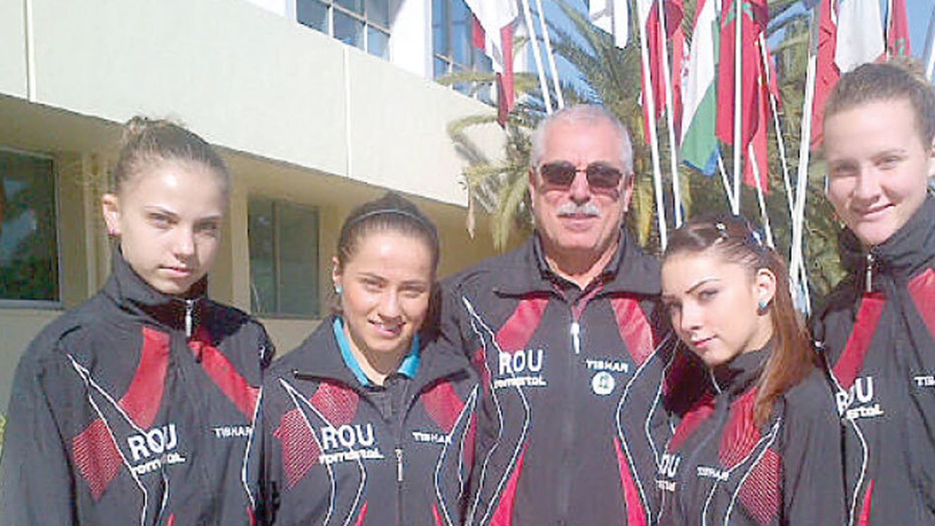 Junioarele au luat medalia de bronz într-un sport dominat de jucătoarele asiatice