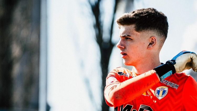 MERCATO Granzii Superligii l-au ratat pe „noul Duckadam”. Cu cine a semnat portarul care a apărat șase penalty-uri în două meciuri eliminatorii