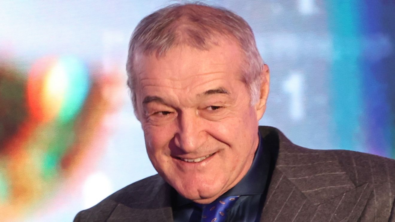 Van Persie a râs de Gigi Becali înainte de meci, iar acum patronul de la FCSB râde mai bine: „Ți-am dat la căpățână de ți-au sărit capacele! Din sufragerie îl bat”