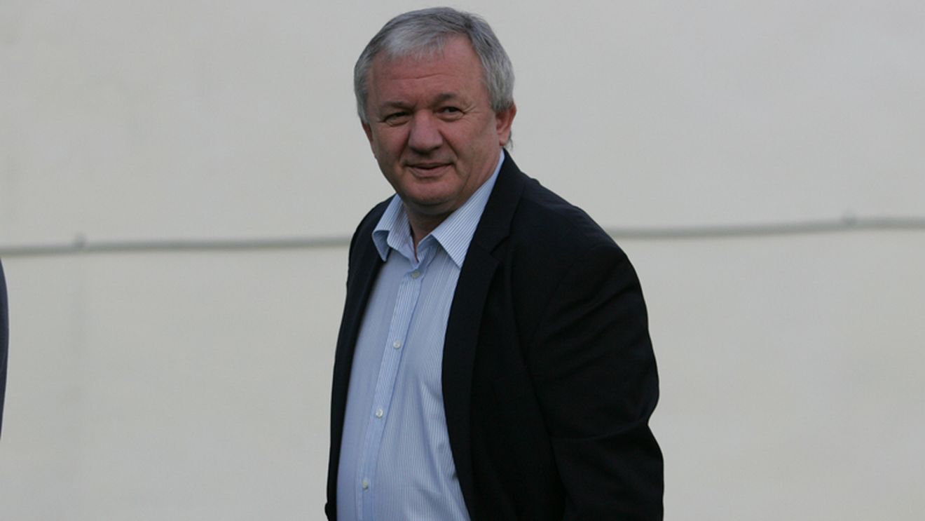 Porumboiu: „Bărbatul Dorinel să tacă"