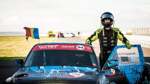 Antrenamente în simulator. Cum a ajuns un puști de 18 ani să domine Campionatul Național de Drift