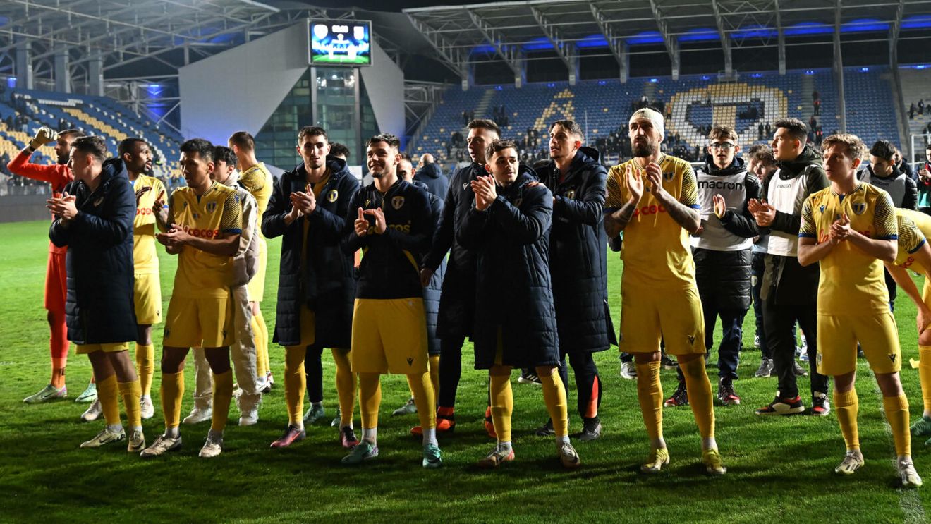 „El e fotbalistul din România care va juca până la 80 de ani!”. Antrenorul cu trei decenii de experiență nu are vreun dubiu. EXCLUSIV