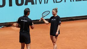 Simona Halep, la ultimul antrenament înaintea confruntării cu Cori Gauff. Cum a pregătit-o Patrick Mouratoglou | FOTO EXCLUSIV