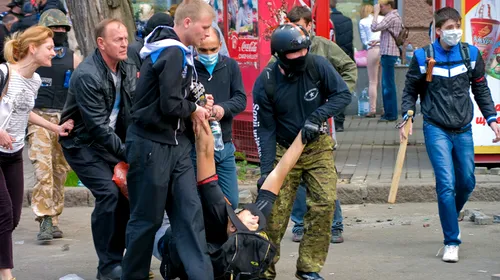 FOTO & VIDEO – 38 de morți în Odesa după un marș al suporterilor a două cluburi de fotbal