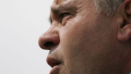 Mircea Paraschiv pune tunurile pe "stejarii" care evoluează în Franța: "Nu se poate așa ceva! Vin și joacă doar când au chef" EXCLUSIV