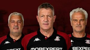 E gata cu Cristiano Bergodi! Rapid a anunțat oficial despărțirea de antrenor și confirmă exclusivitatea ProSport: un fost mare internațional român îl înlocuiește pe italian