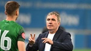 Gică Hagi l-a făcut praf și l-a dat afară, dar fostul fotbalist de la FCSB nu s-a lăsat și a dat clubul „Regelui” în judecată pentru banii din salarii!