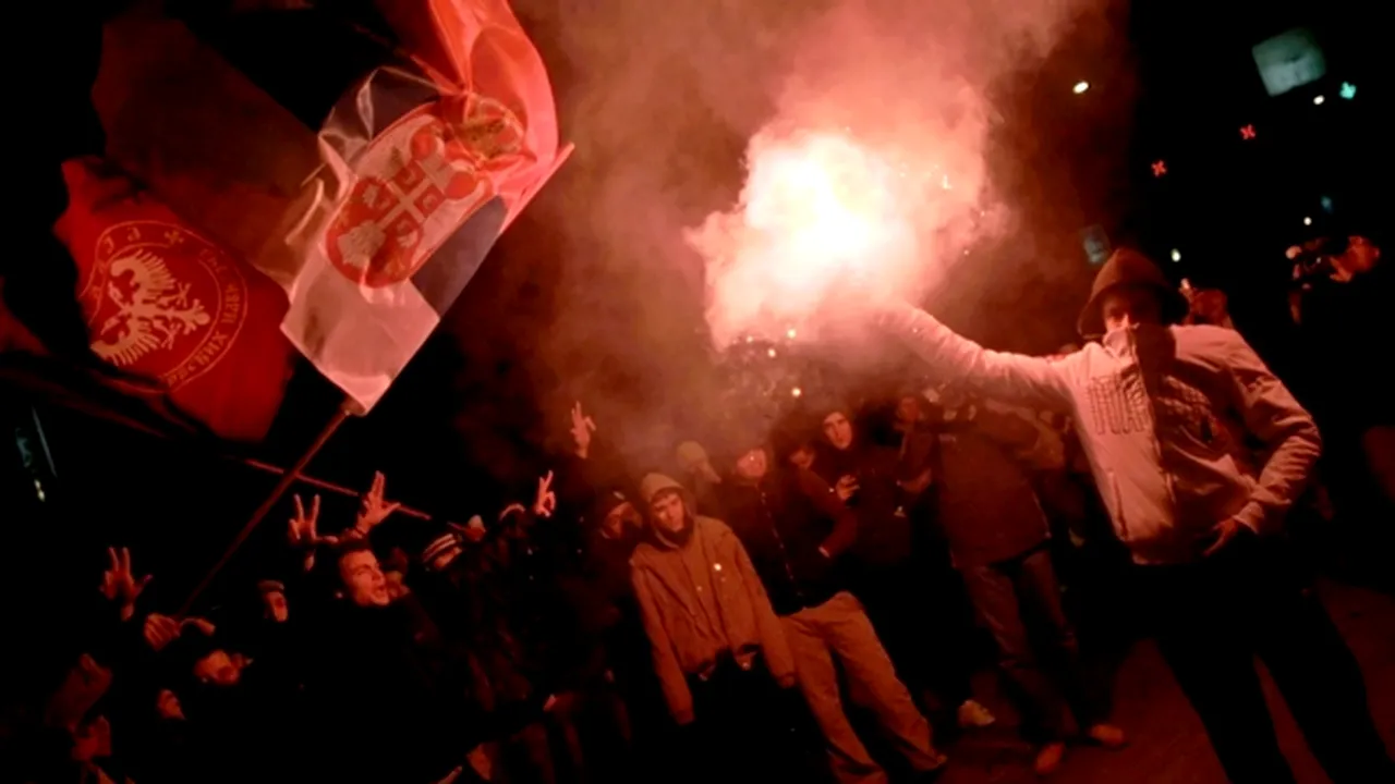 Poate fi explicat 'iadul' de pe Marassi? Vezi 3 posibile motive pentru reacția violentă a fanilor sârbi!