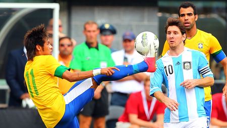 Pele și-a înghițit din nou cuvintele!** Ce a declarat cu doar câteva ore înainte ca Messi să facă SHOW în fața Braziliei. Cel mai tare răspuns dat pe teren