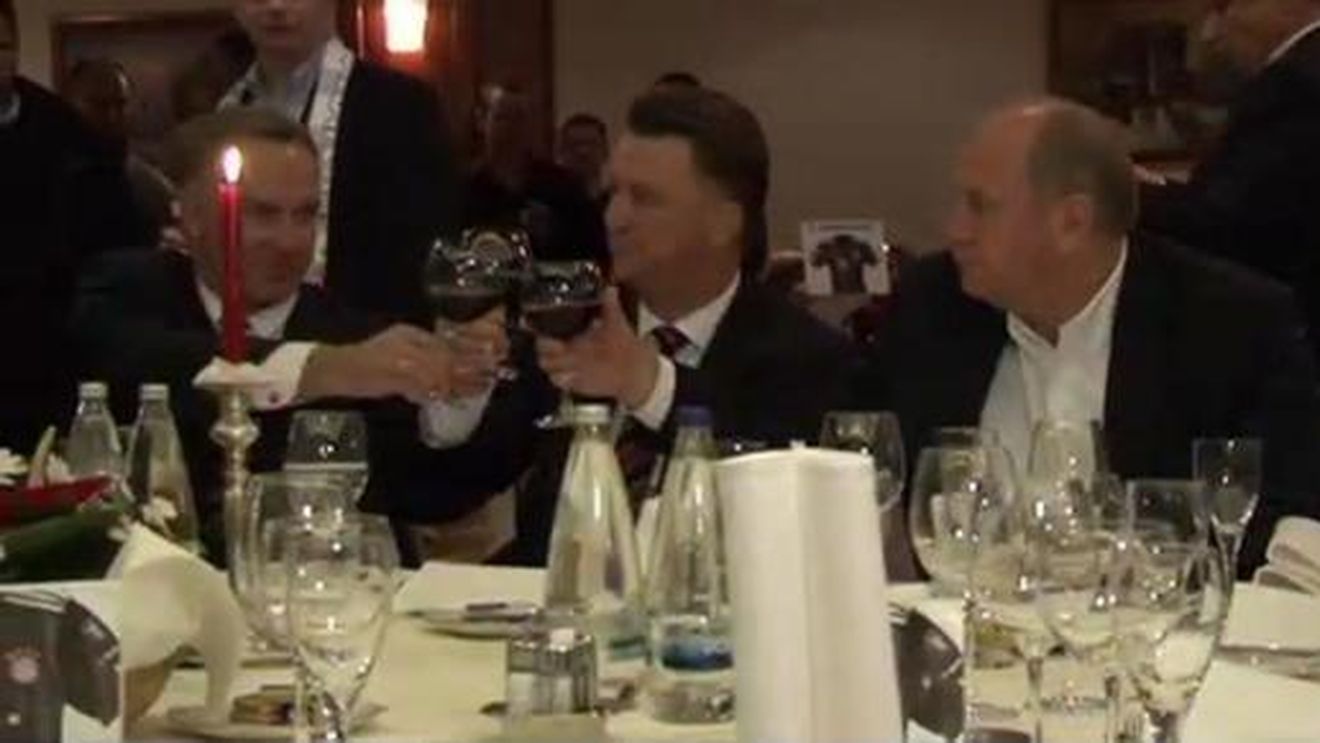 VIDEO Nemții "au udat" victoria cu CFR! Vezi cui a dedicat Bayern succesul din Gruia