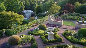 A acceptat oferta pentru vila de 10.300.000 de euro. A scos-o la vânzare, după divorț