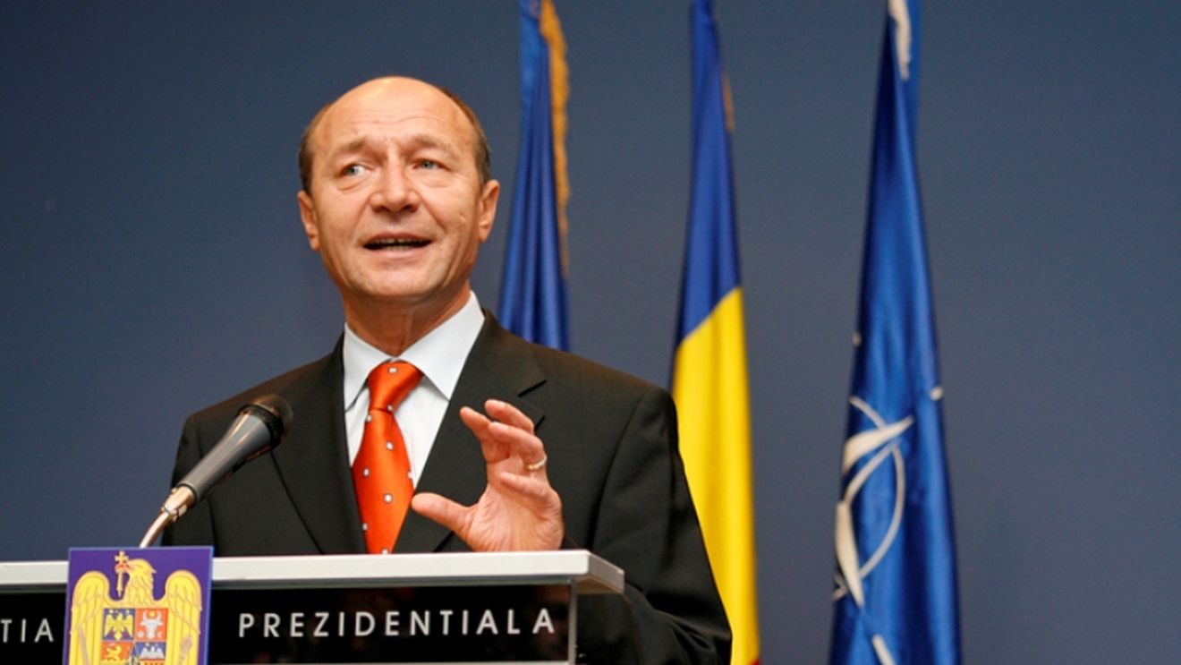 Președintele Traian Băsescu a trimis o coroană de flori pentru Marian Cozma