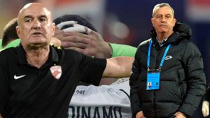 Liviu Bătineanu, fostul medic de la Dinamo, rupe tăcerea despre scandalul aparaturii medicale dispărute: „Nu știu ce l-a apucat pe Rednic, dar să iasă și să spună cu nume și prenume ce știe!” EXCLUSIV