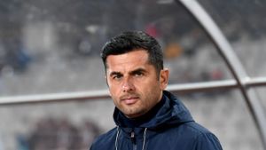 „Dică fără frică”, sfătuit să-și dea „două palme” înainte de a prelua o nouă echipă din Superliga! Declarații dure la adresa antrenorului: „S-a dus disperat! Văd că e perserverent, dar să nu sară din lac în puț”