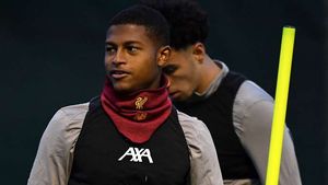 Ar fi un miracol să câștige! Cum va arăta Liverpool în Cupa Ligii Angliei. Veteranul echipei are 22 de ani