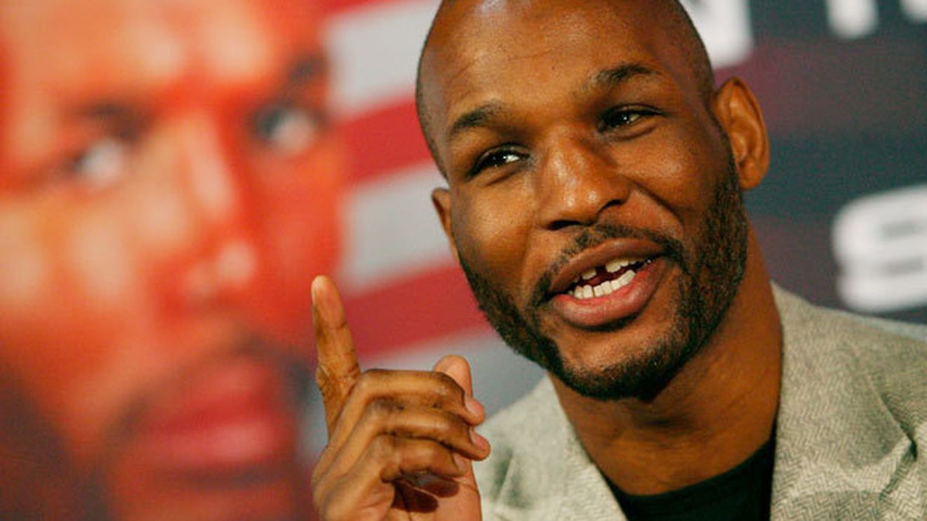 Bernard Hopkins și-a primit centura înapoi!** Victoria lui Chad Dawson nu este validă