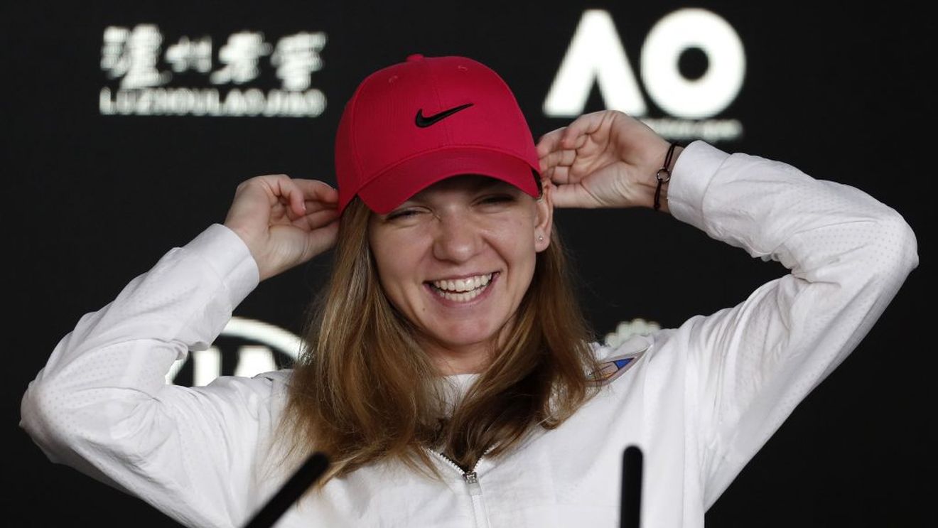 Halep nu mai are răbdare! Schimb de mesaje la un alt nivel! "Dacă nu se întâmplă asta până în decembrie, rămân în Australia". Un fan s-a săturat: "Sunt singurul care crede că Simona are o obsesie un pic nesănătoasă cu Darren?" FOTO