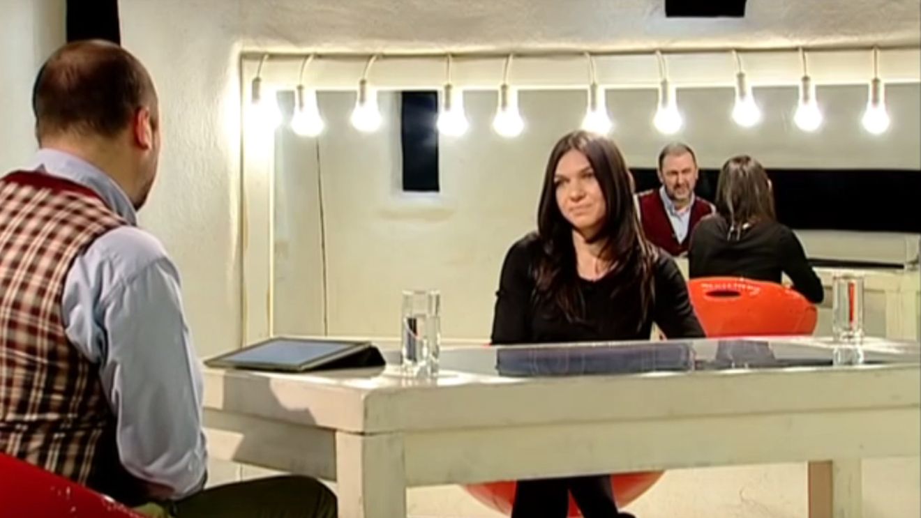 Simona Halep, mărturisiri emoționante: "Ascund teama bine, dând impresia că nu-mi pasă". De ce a avut mereu antrenor personal și care este "singurul lucru pe care Șarapova îl face mai bine". "Eu îmi doresc să termin cariera cu antrenorul pe care îl am acum"