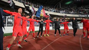 Fotbalistul cu 76 de meciuri la naționala României semnează cu FCSB pentru un sezon