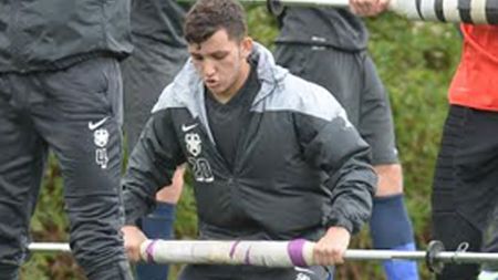 Un stelist a oferit imaginea zilei în Spania. FOTO - "Pariul" lui Reghe se uită cu telescopul la colegii lui :)