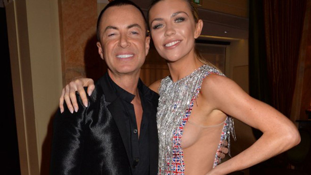 Abbey Clancy, soția lui Peter Crouch, apariție de senzație la o petrecere